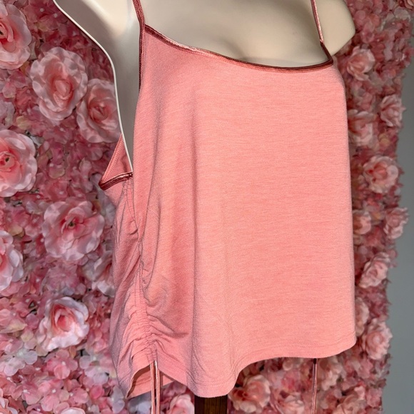 Victoria's Secret (XL) Coral Sleepwear Cropped Tank Top - Picture 2 of 5